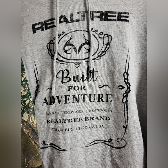 Realtree-Men's Gray and Camouflage Hoodie- Size XXL - Picture 3 of 4